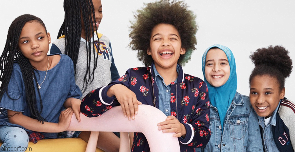 إعلان أمريكي لملابس أطفال يتضمن طالبة محجبة. صحيفة هتون الدولية
