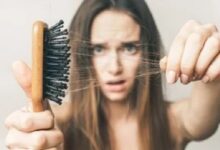 أخطاء شائعة تؤدي لتساقط الشعر